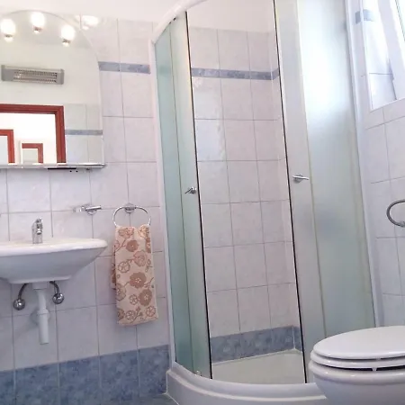 Eric I Paolo Apartment *