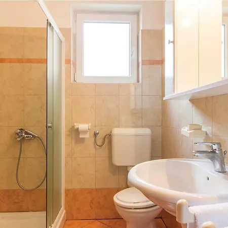 Eric I Paolo Apartment *