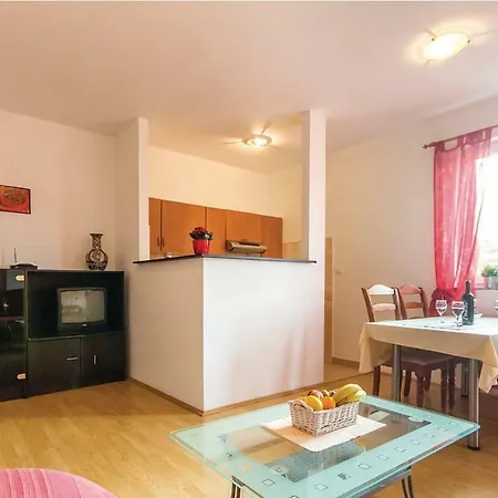 Apartment Eric I Paolo Pula