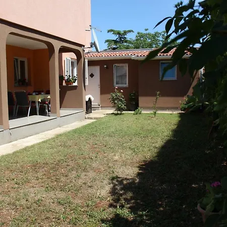 Eric I Paolo Appartamento Pola