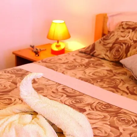 Eric I Paolo Apartment *