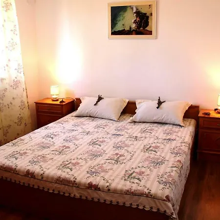 Eric I Paolo Apartment *